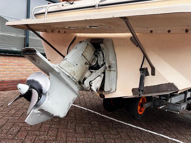 Speedboot met trailer, sea ray, monaco, 1987 - afbeelding 20 van  32