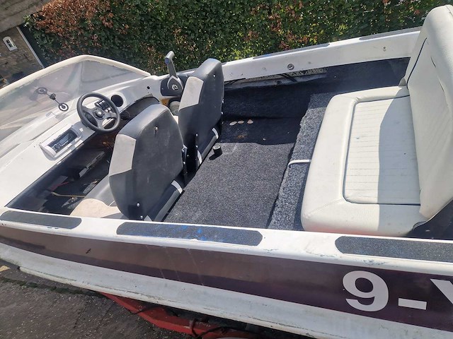 Speedboot met trailer - afbeelding 2 van  9