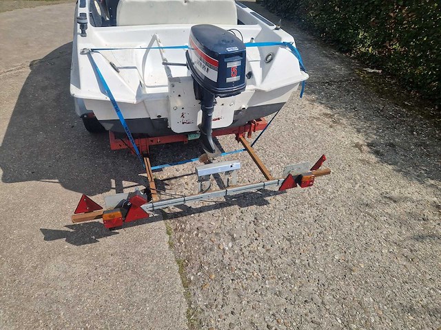 Speedboot met trailer - afbeelding 11 van  13