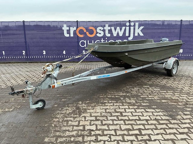 Speedboot - afbeelding 1 van  9