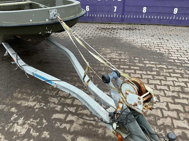 Speedboot - afbeelding 6 van  9