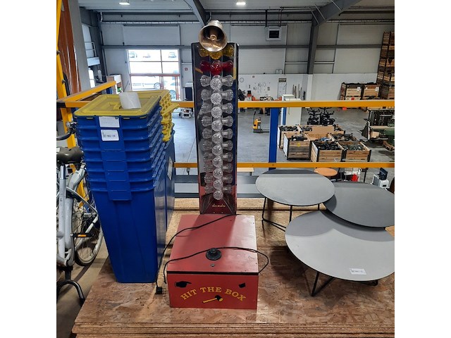 Speelautomaat , hit the box - afbeelding 1 van  15