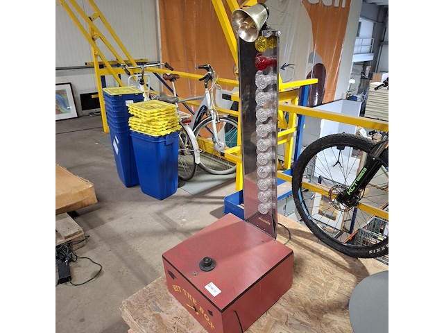 Speelautomaat , hit the box - afbeelding 9 van  15