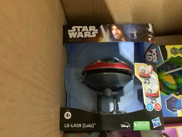 Speelgoed - o.a lego , star wars en pokemon - afbeelding 2 van  8