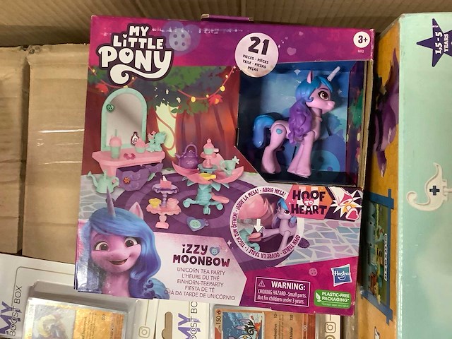Speelgoed - o.a my little pony , star wars en pokemon - afbeelding 4 van  8