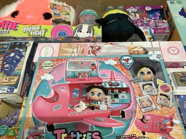 Speelgoed - o.a my little pony , star wars en pokemon - afbeelding 6 van  8