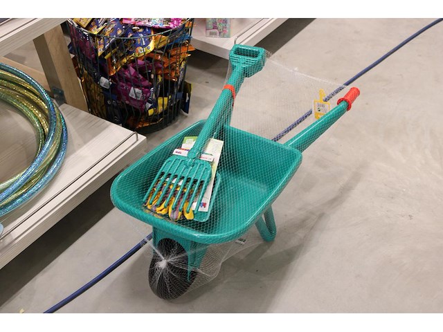 Speelgoed kruiwagen met gereedschap bosch. - afbeelding 1 van  2