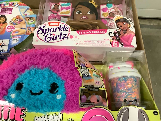 Speelgoed o.a lego, en pokemon - afbeelding 4 van  7