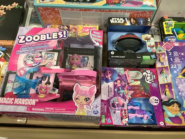 Speelgoed o.a lego, star wars en pokemon - afbeelding 4 van  7