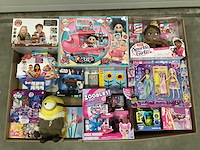 Speelgoed o.a lego, star wars en pokemon - afbeelding 1 van  7