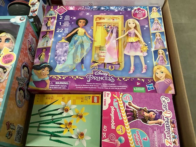 Speelgoed o.a lego, star wars en pokemon - afbeelding 2 van  7