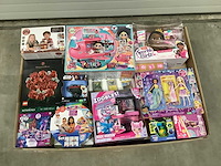 Speelgoed o.a lego, star wars en pokemon - afbeelding 1 van  7