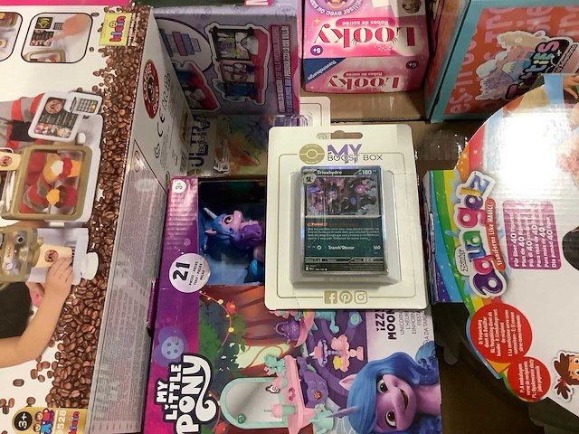 Speelgoed o.a lego, star wars en pokemon - afbeelding 3 van  7