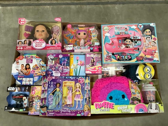 Speelgoed o.a lego, star wars en pokemon - afbeelding 1 van  7