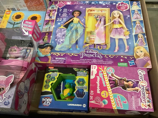 Speelgoed o.a lego, star wars en pokemon - afbeelding 4 van  7