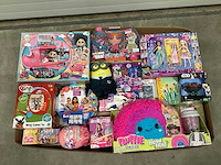 Speelgoed o.a lego, star wars en pokemon - afbeelding 1 van  7