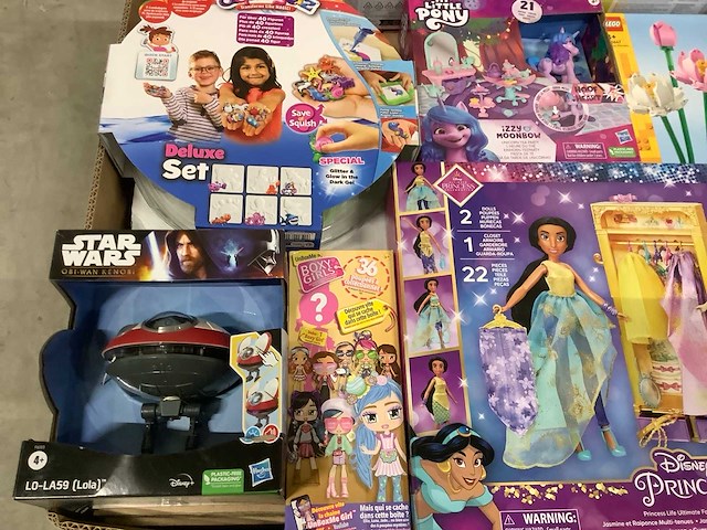 Speelgoed o.a lego, star wars en pokemon - afbeelding 3 van  7