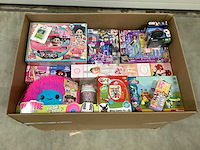 Speelgoed o.a lego, star wars en pokemon - afbeelding 1 van  8