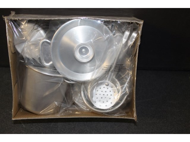 Speelgoed pannesetje 1x in kr 3 - afbeelding 2 van  3