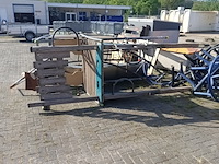 Speelhuis met attributen , kompan - afbeelding 5 van  12