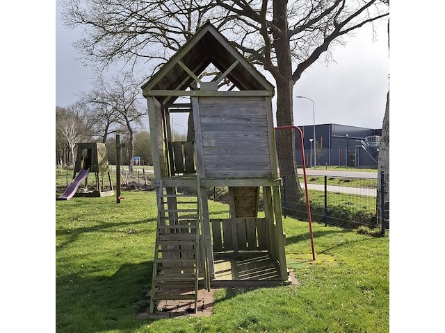 Speelhuisje met atributen - afbeelding 7 van  11