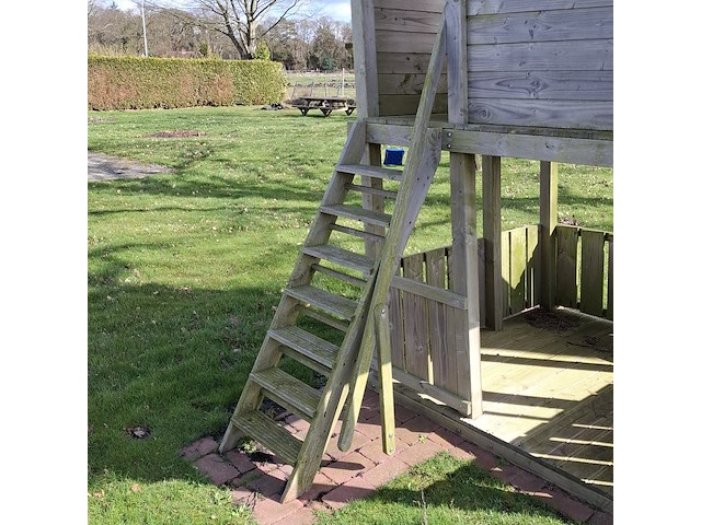 Speelhuisje met atributen - afbeelding 9 van  11