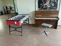 Speeltafel en piano