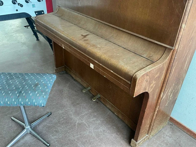 Speeltafel en piano - afbeelding 7 van  7