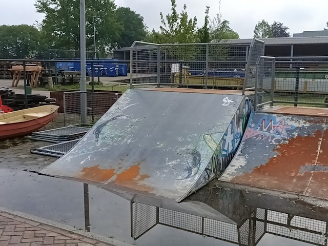 Speeltoestel - skateramp - afbeelding 3 van  7