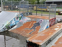 Speeltoestel - skateramp - afbeelding 1 van  7