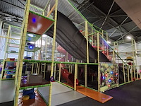 Speeltoestel met sportzone, leicon, funhouse