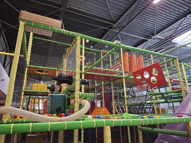Speeltoestel met sportzone, leicon, funhouse - afbeelding 27 van  42