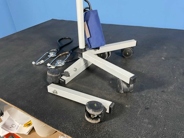 Speidel + keller - maxi stabil 3 bloeddrukmeter incl. 2 stethoscopen - 1997 - afbeelding 3 van  4