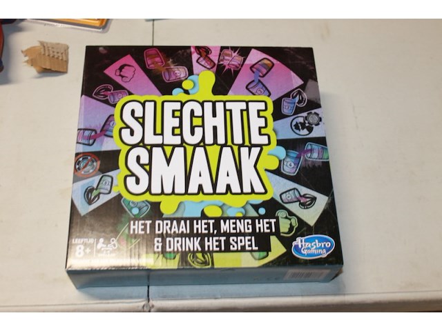 Spel slechte smaak zijkant wat vies in krat d - afbeelding 2 van  3
