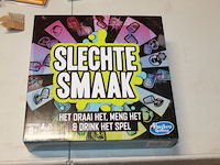 Spel slechte smaak zijkant wat vies - afbeelding 1 van  3