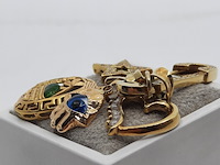 Speld met vier hangers, 18 karaats - afbeelding 7 van  11