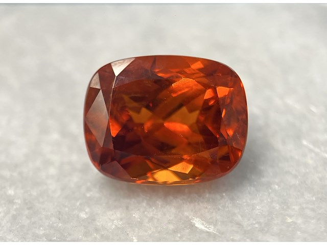 Spessartine - 13.38 carat natuurlijke spessartien - afbeelding 1 van  6