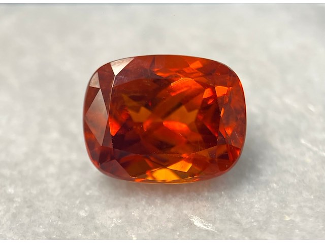 Spessartine - 13.38 carat natuurlijke spessartien - afbeelding 1 van  4