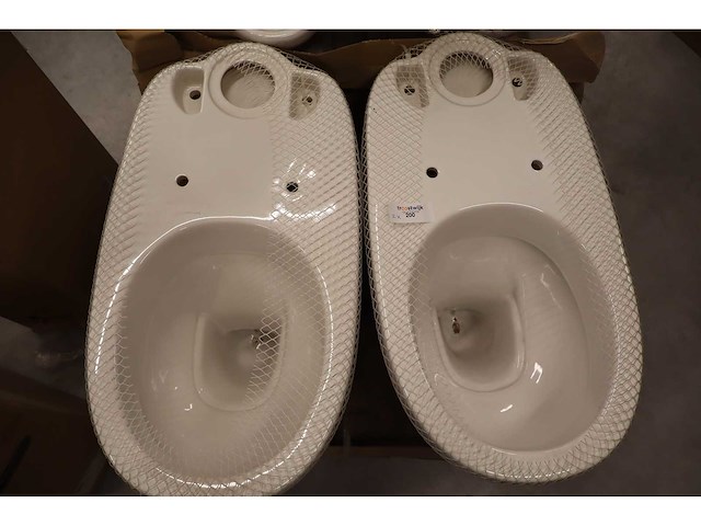 Sphinx - 300 basic - - staande toiletpot (2x) - afbeelding 4 van  4