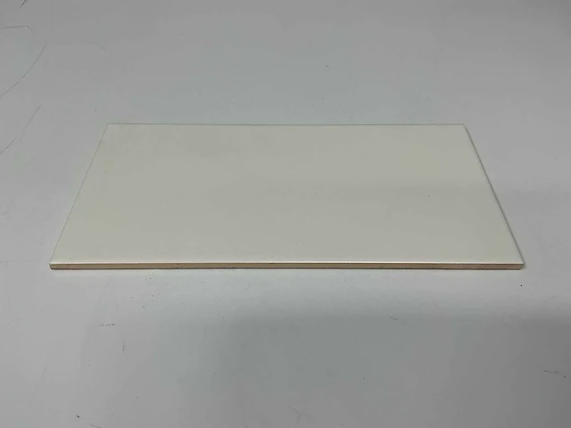 Sphinx - mat wit - 15 x 30 cm - wandtegel 12m2 - afbeelding 1 van  7
