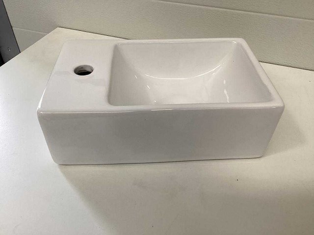 Sphinx - toilet fontijn wastafel - wastafel - afbeelding 1 van  4