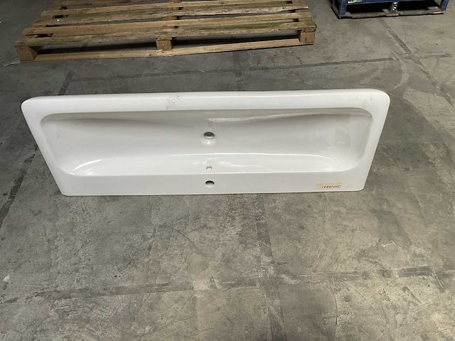 Sphinx wastafel 130x48cm - afbeelding 1 van  3