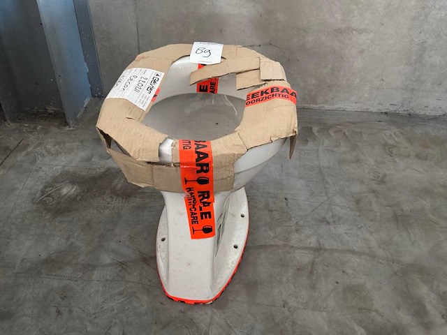 Sphinxs toilet - afbeelding 1 van  1