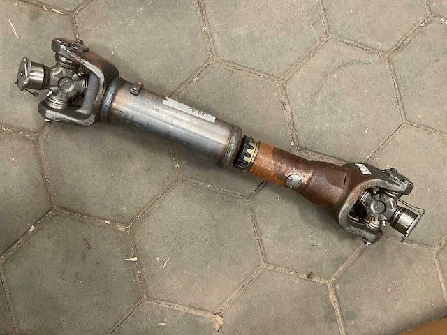 Spicer propeller shaft - afbeelding 1 van  3