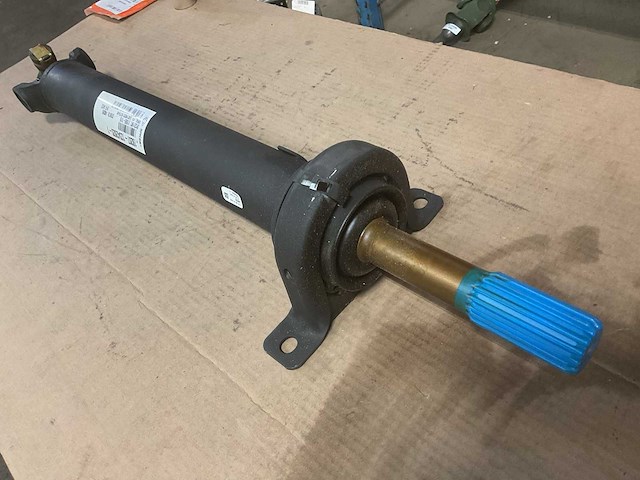 Spicer propeller shaft - afbeelding 4 van  6