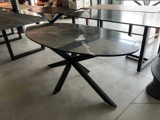 Spider eetkamertafel marmer - afbeelding 1 van  10