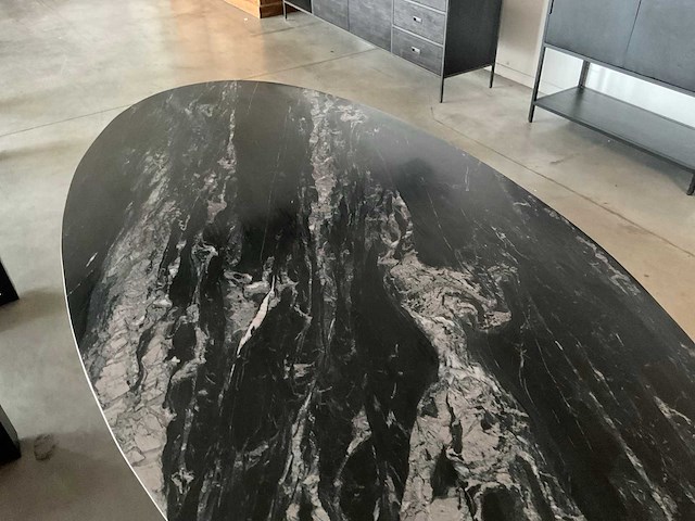 Spider eetkamertafel - afbeelding 8 van  9