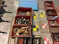 Spieën + paspennen en diverse grijpvoorraad - afbeelding 3 van  6