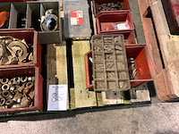 Spieën + paspennen en diverse grijpvoorraad - afbeelding 6 van  6