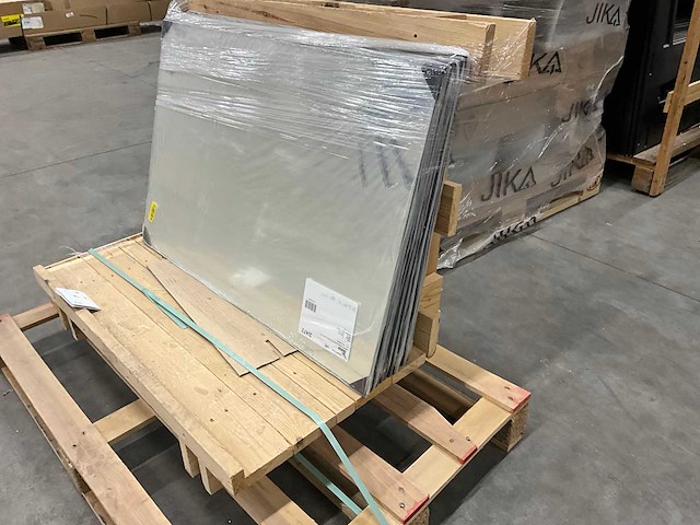 Spiegel 4-h 900x600mm 6mm p.p. geslepen (10x) - afbeelding 2 van  3